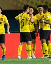 爱奇艺体育app- 特鲁瓦青春风暴来袭 U21小将包办三球  